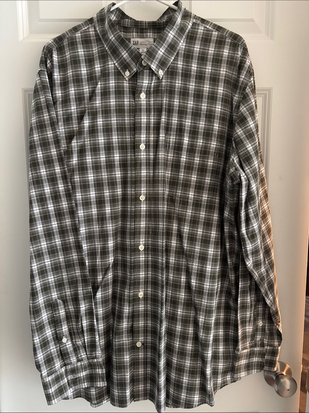 GAP Men's Olive and White Plaid Button-Down Shirt